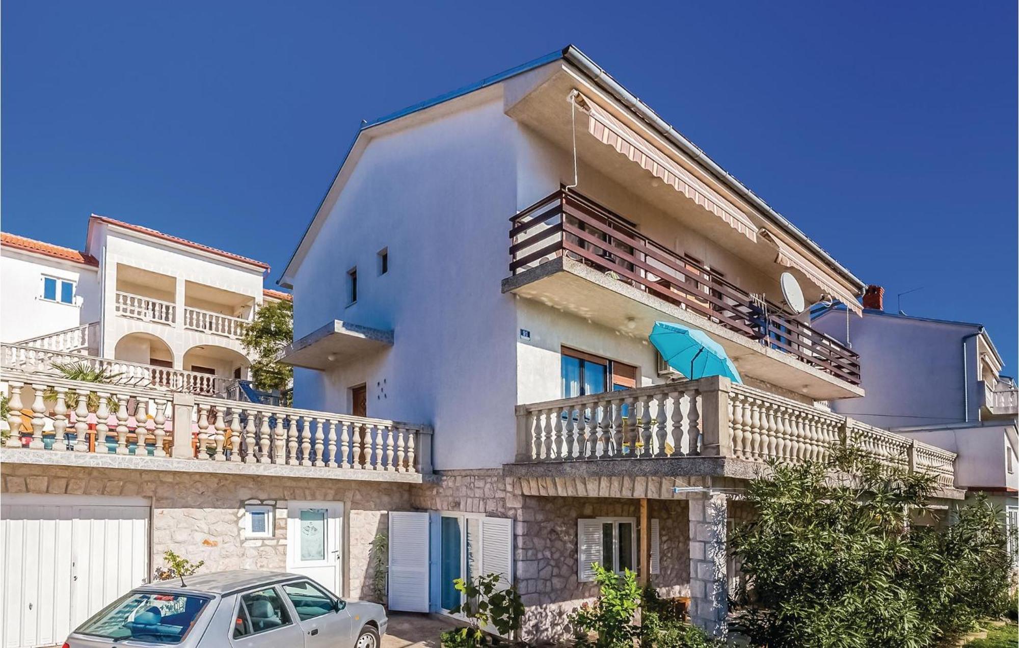 Stunning Apartment In Novi Vinodolski With Wifi Exterior foto